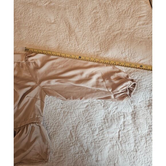 Beige Peplum Blouse Button Up V-Neck Long Sleeve Old Navy XL Feminine NWT - Picture 8 of 13